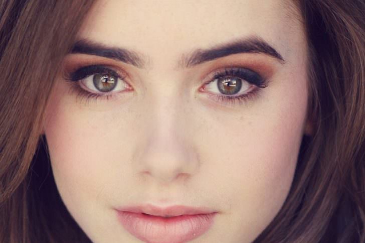 The density of eyebrows is the trend of the new season. What to do to transform eyebrows?