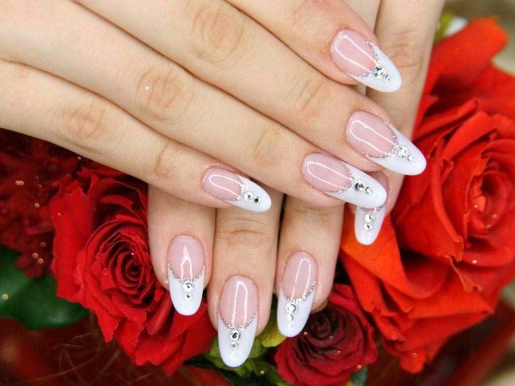 Chic nails with manicure decorated with rhinestones 2024 (45 photos)