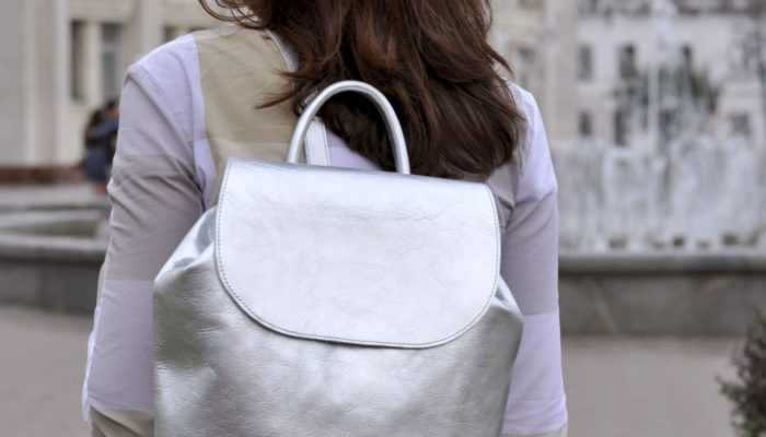 Comment porter le sac à dos d'une femme (52 photos)