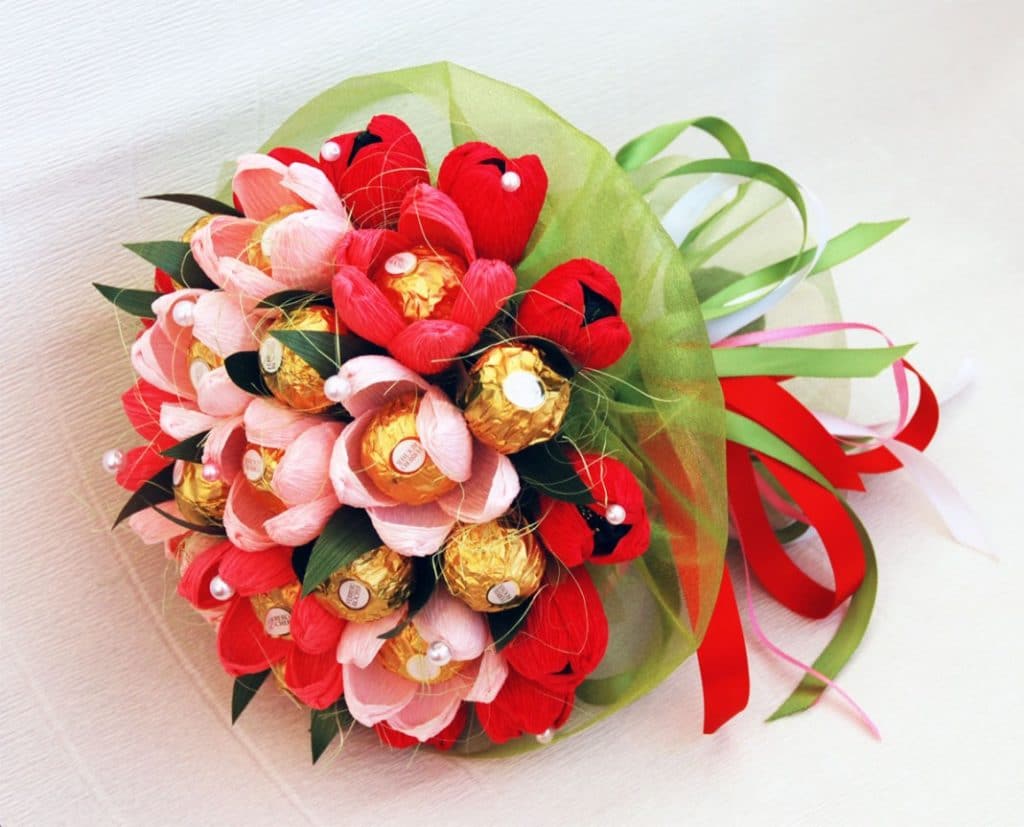 Do-it-yourself sweet bouquet: step-by-step photo guide