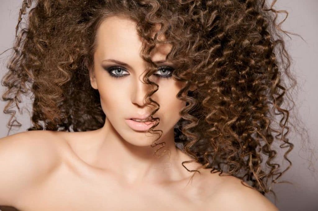 Perm for long hair: light and large version (50 photos)