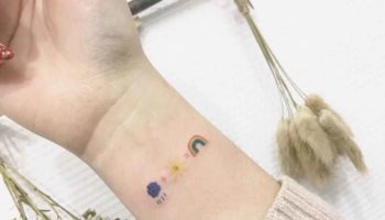 Women`s wrist tattoos - interesting ideas (52 photos)